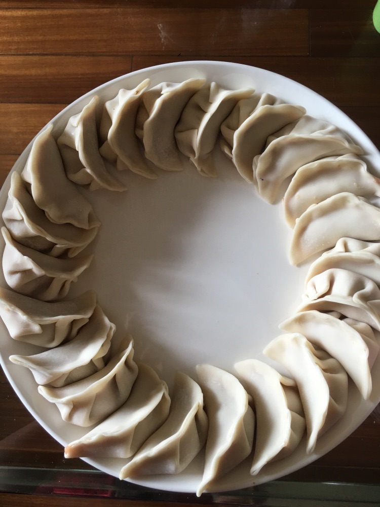 多汁鲜肉锅贴的做法图解5