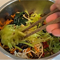 #让宝贝爱上每一顿饭#金针菇拌笋丝的做法图解12