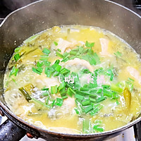 #我心中的冬日限定#三文鱼排酸菜汤的做法图解9