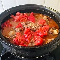 西红柿炖牛尾汤的做法图解17