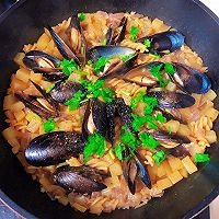 海鲜料理-咖喱贻贝意面#智利贻贝中式烹法大赏#的做法图解10