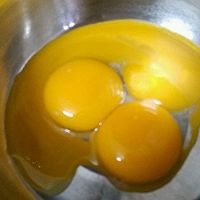 三个鸡蛋两种美味（天使蛋糕+蛋奶酥）的做法图解8