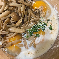 #百变鲜锋料理#蟹味菇滑蛋的做法图解4