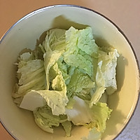 白菜粉丝丸子汤的做法图解3