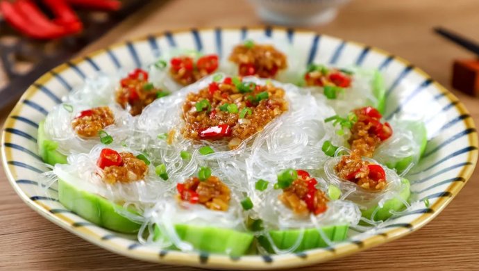 4分钟速成！蒜蓉粉丝蒸素菜，比海鲜还香~
