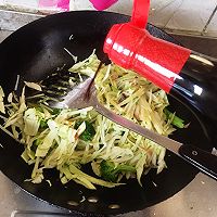 蔬菜炒面的做法图解7
