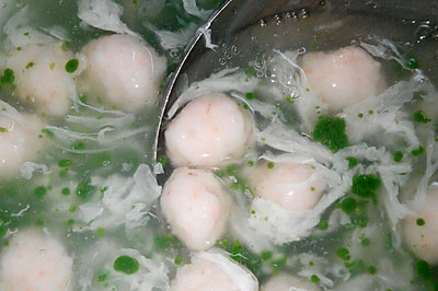 绿湖虾丸汤