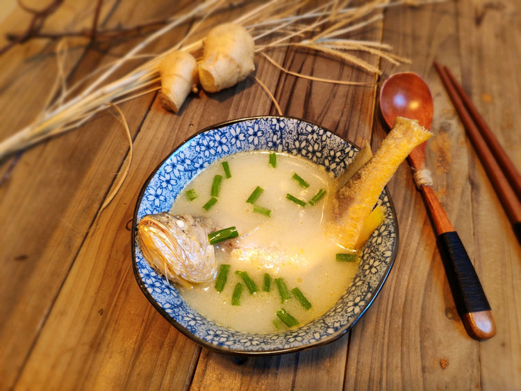 暖胃暖心黄花鱼汤的做法