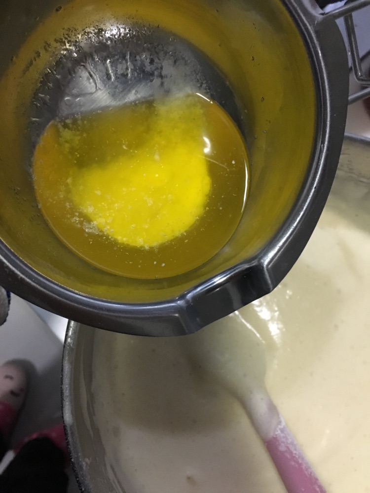 草莓巨蛋蛋糕的做法图解7