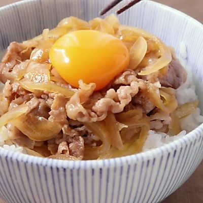 赛过吉野家的牛肉饭