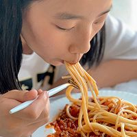 #夏日吃货嘉年华# 酸酸甜甜的番茄牛肉意面的做法图解14
