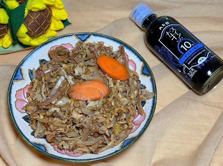 我看这没食欲我吃着爆香酱炒猪软骨的做法
