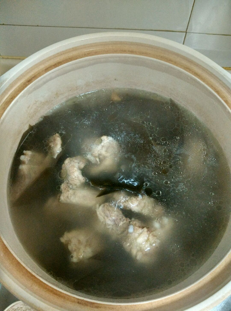 排骨海带汤的做法
