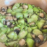 #测测你的夏日美食需求#口蘑丝瓜毛豆的做法图解4