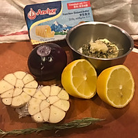 圣诞黄油蒜香烤鸡的做法图解1