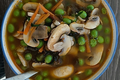 减肥蘑菇豌豆汤