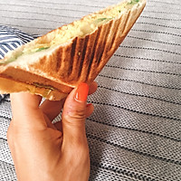 简单早餐快手牛油果鸡蛋三明治机版的做法图解8