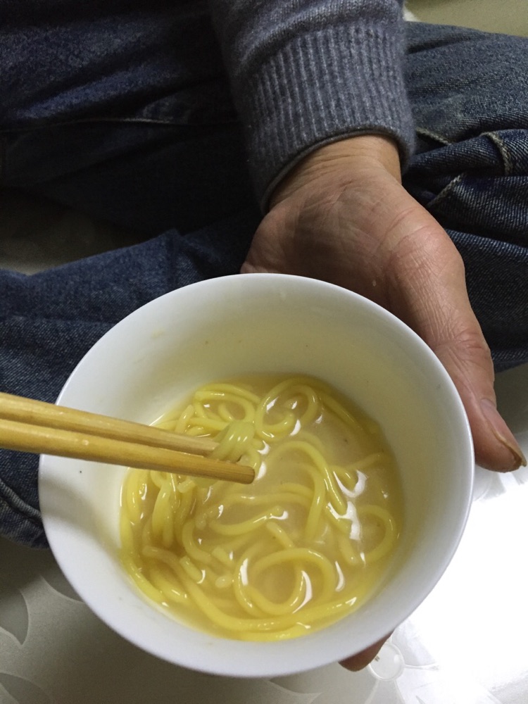 【宝宝辅食】鸡蛋胡萝卜高汤面的做法图解9