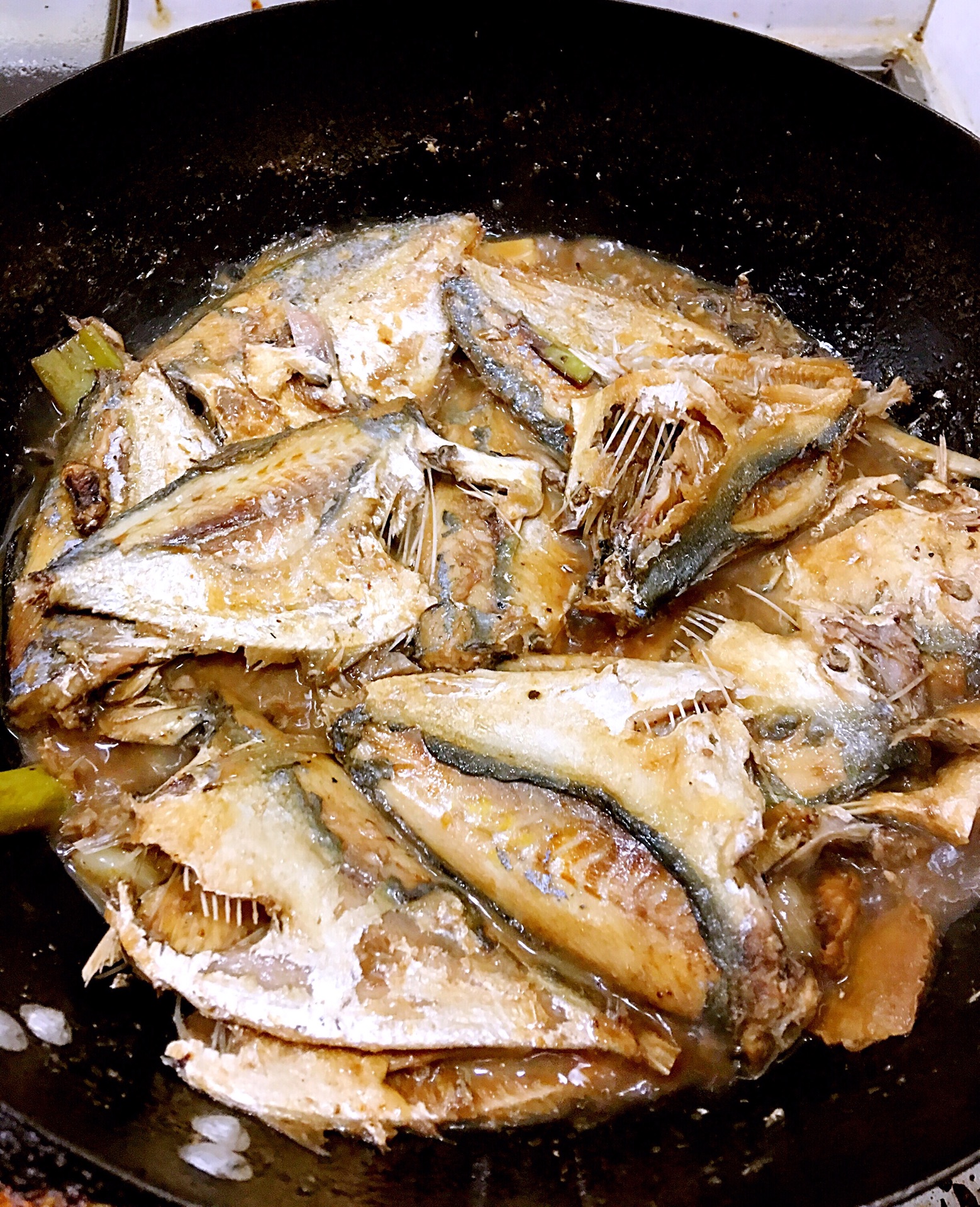 烤海鱼怎么做_烤海鱼的做法_开餐厅的豆豆_豆果美食