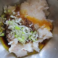 #宝宝的第一口辅食鱼#这么包饺子，鲜美营养好吃又补钙。的做法图解3