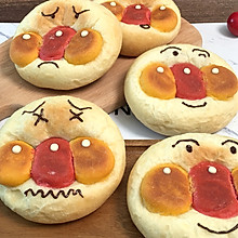 日式红豆面包超人，造型可爱，制作简单不需模具，适合家庭做法。