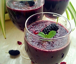 补血养颜——综合莓果汁的做法