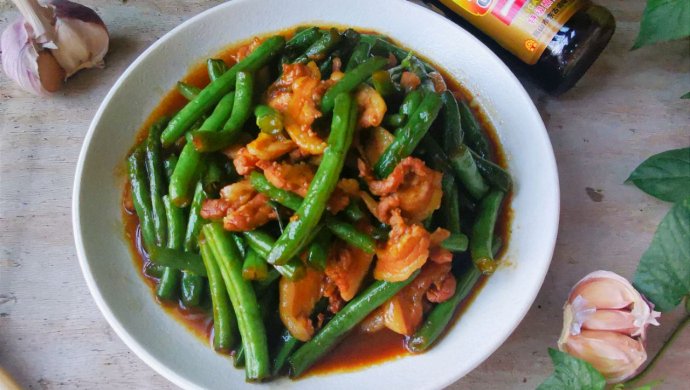 家常五花肉焖豆角