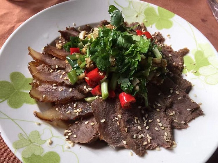 凉拌牛肉的做法