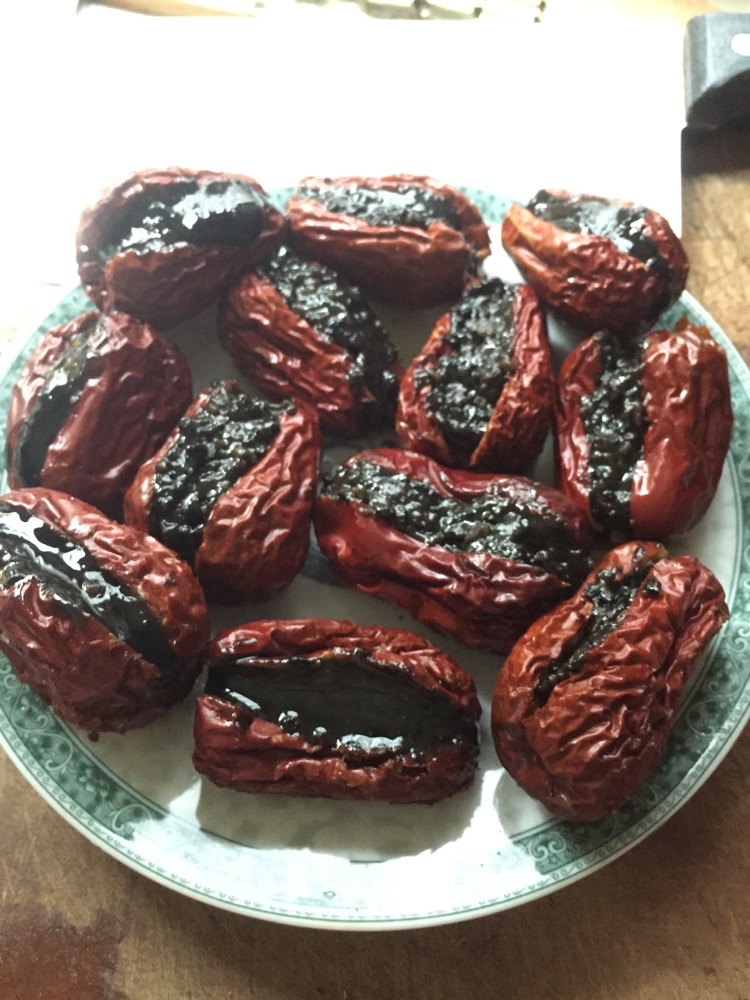 阿胶夹心枣的做法图解3