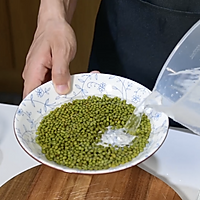 粥日食丨小米绿豆粥的做法图解3