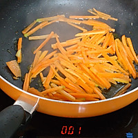胡萝卜丝煎皖鱼的做法图解8