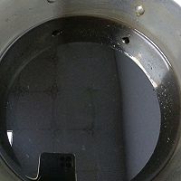 蛋黄肉粽的做法图解6