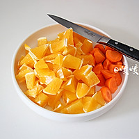 香橙胡萝卜汁的做法图解2