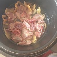鸭肉炖海底椰的做法图解3