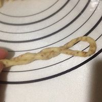 酥香小麻花的做法图解7