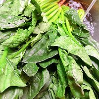 菠菜汁香芋肉包子的做法图解1