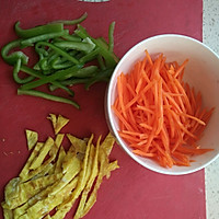三丝春卷的做法图解1