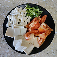 海鲜菇豆腐汤的做法图解2