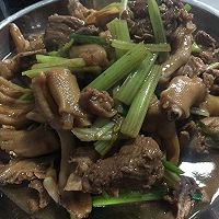 鸭肉炒香芹的做法图解8