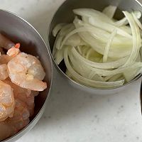 超浓郁奶油虾仁焗饭的做法图解1