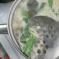 茶树菇鸡汤的做法图解7