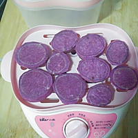 紫薯燕麦牛奶粥#爱的暖胃季－美的智能破壁料理机#的做法图解1