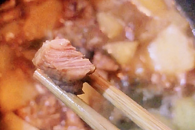 砂锅牛肉土豆