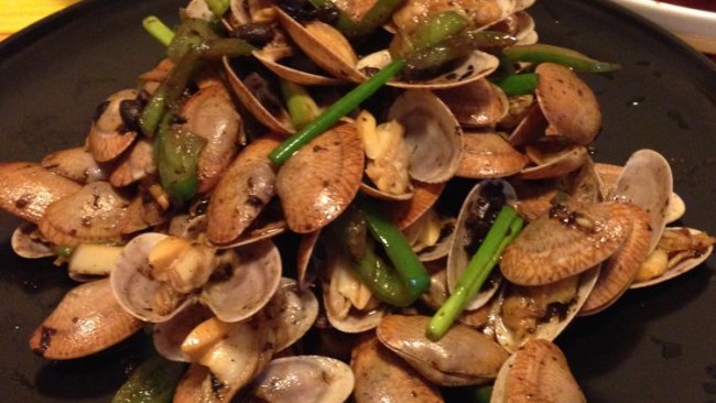 豆豉青椒炒花蛤的做法
