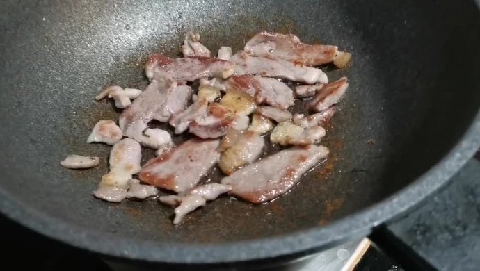 家人们都爱吃的香煎土豆，肉