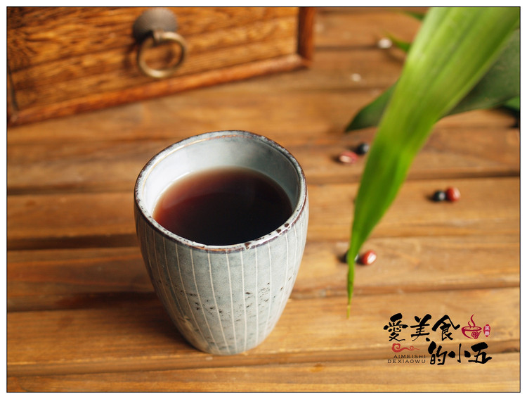 黑豆红豆水：一年四季都可以喝的代茶饮的做法