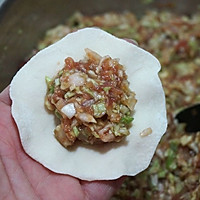 猪肉洋葱包菜饺子#太太乐鲜鸡汁中式#的做法图解11
