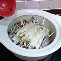 鲜味胡萝卜菌菇汤的做法图解10