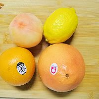 夏日自制水果茶的做法图解1