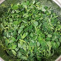 #带着美食出去浪#苜蓿菜馒头的做法图解1